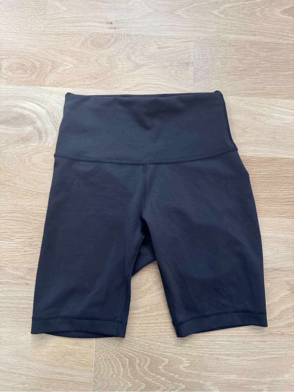lululemon Wunder Train High-Rise Short 8” Black Size 4